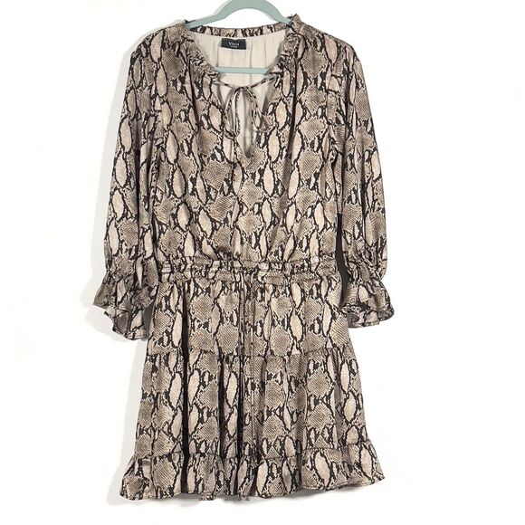 VICI Dresses & Skirts - VICI Snake Print V-Neck Tiered Mini Dress Womens Sz L Ruffled 3/4 Sleeve